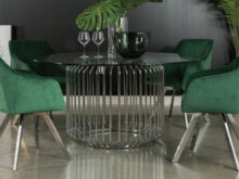 Veena chair