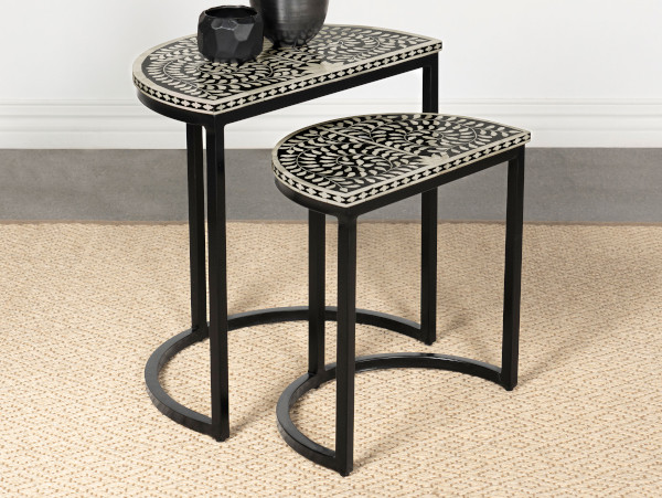 Zakiya nesting tables
