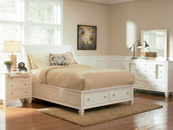 Sandy Beach platform white bedroom set