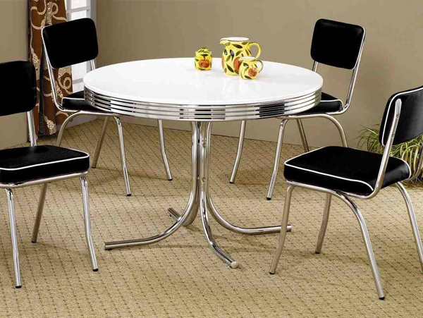 Retro round dining set