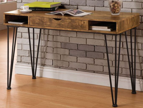 Spacer desk