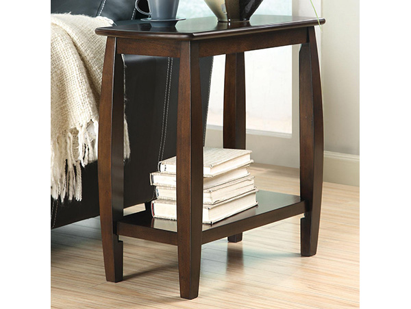 Bended leg chairside table