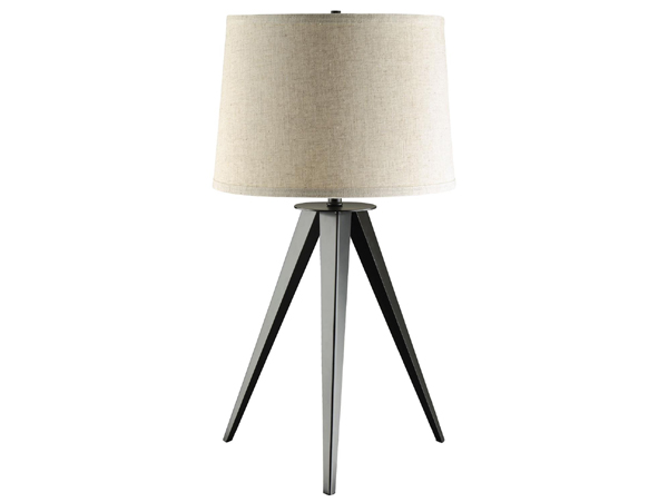 Tripod table lamp